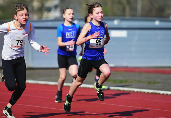 Sophie op de 60 meter sprint (archieffoto).